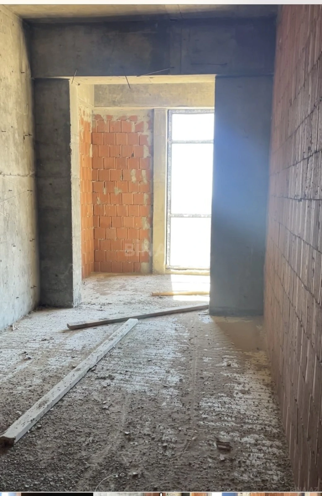 Satılır 3 otaqlı mənzil 129.3 m²