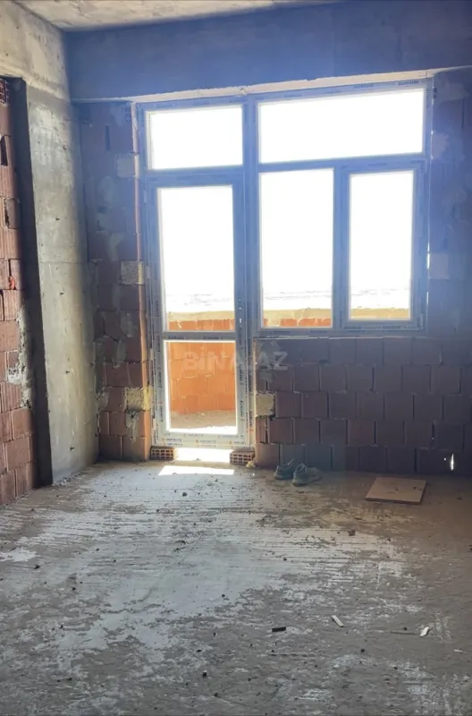 Satılır 3 otaqlı mənzil 129.3 m²