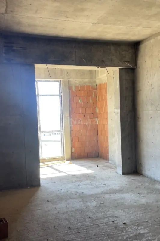 Satılır 3 otaqlı mənzil 129.3 m²