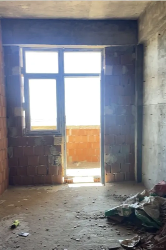 Satılır 3 otaqlı mənzil 129.3 m²