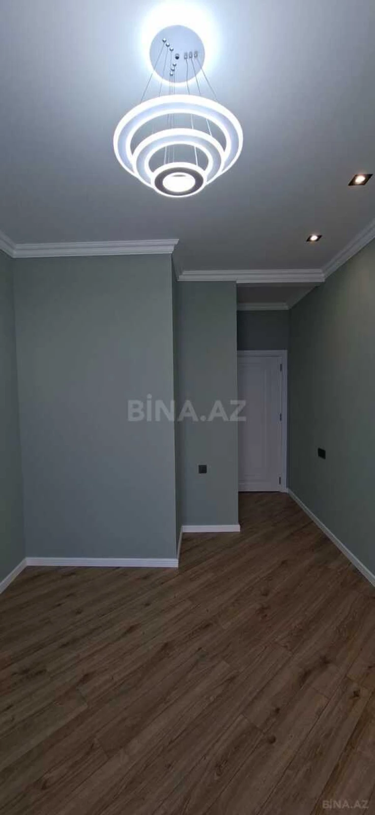 Satılır 3 otaqlı mənzil 82 m²