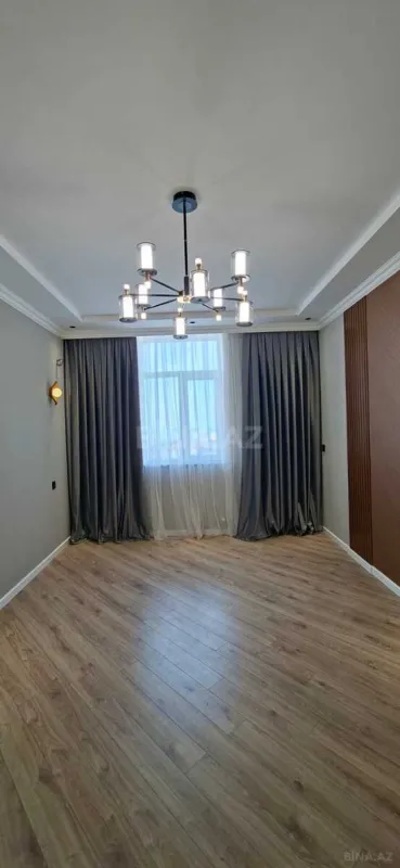 Satılır 3 otaqlı mənzil 82 m²