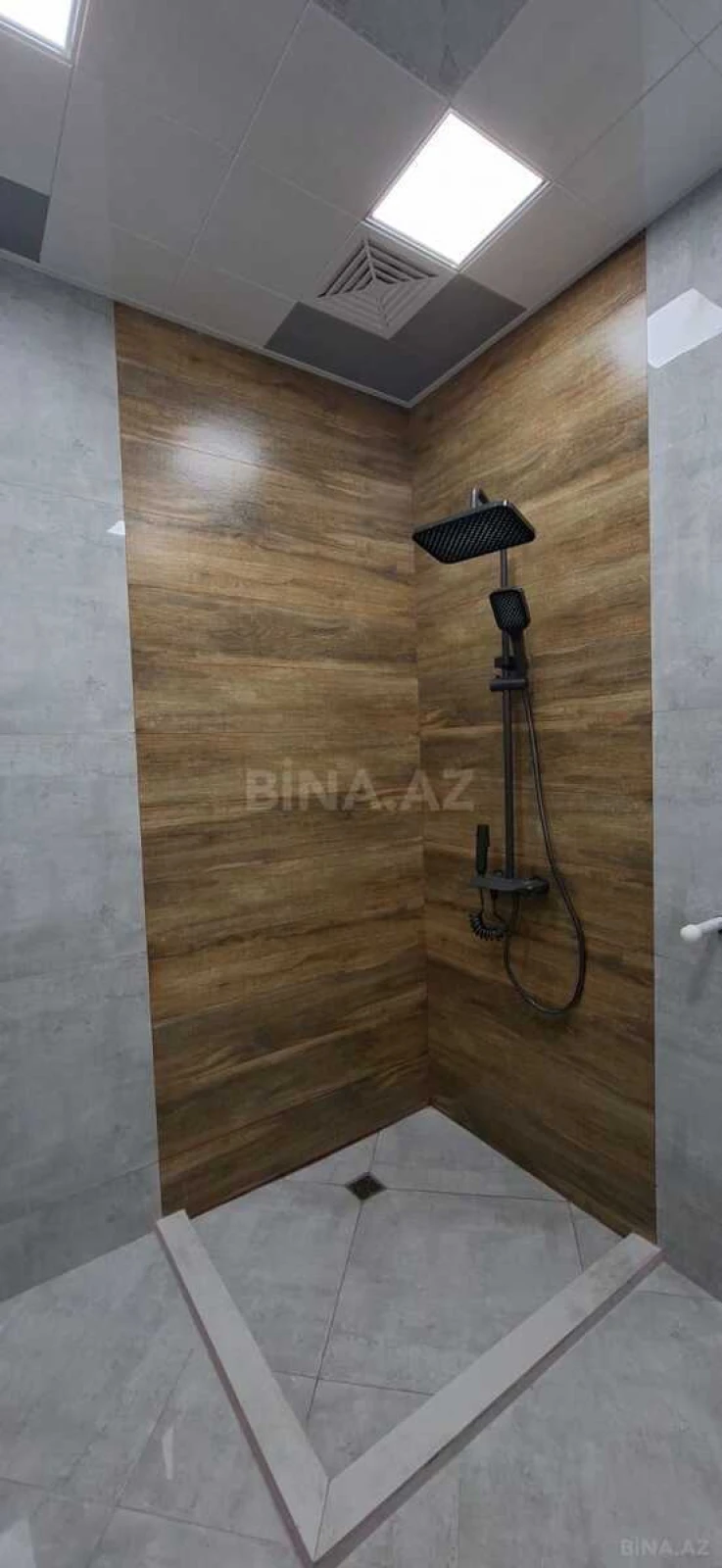 Satılır 3 otaqlı mənzil 82 m²