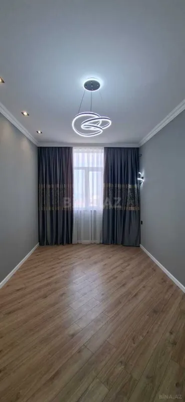 Satılır 3 otaqlı mənzil 82 m²