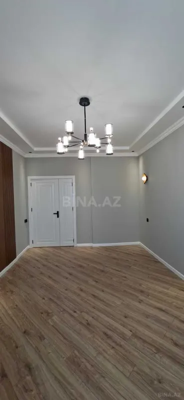 Satılır 3 otaqlı mənzil 82 m²