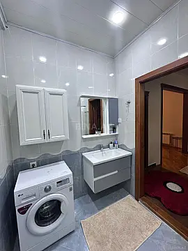 Kirayə verilir 3 otaqlı mənzil 114 m²