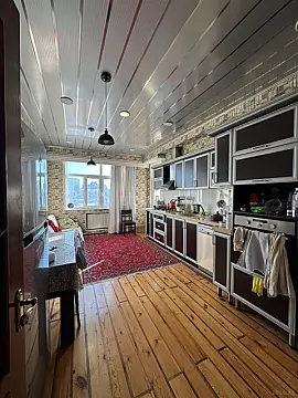 Satılır 3 otaqlı mənzil 124 m²