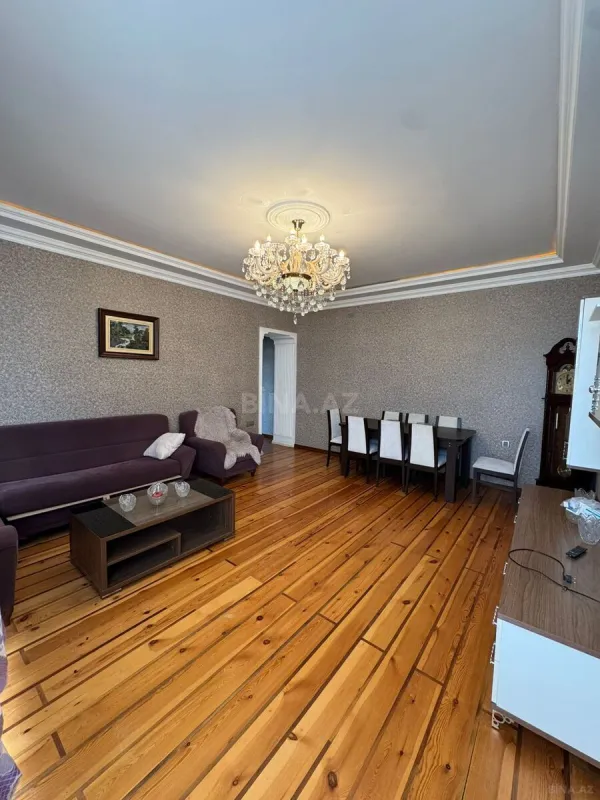 Satılır 3 otaqlı mənzil 124 m²