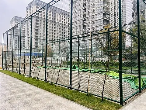 Satılır 4 otaqlı mənzil 195 m²