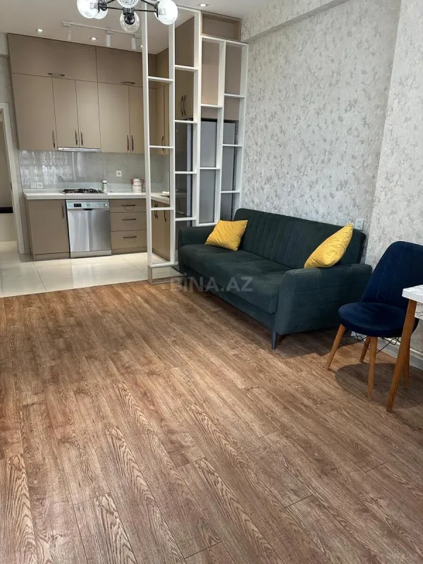 Kirayə verilir 2 otaqlı mənzil 60 m²