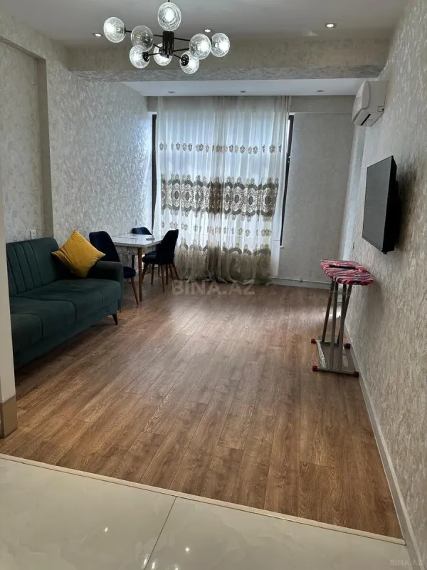 Kirayə verilir 2 otaqlı mənzil 60 m²