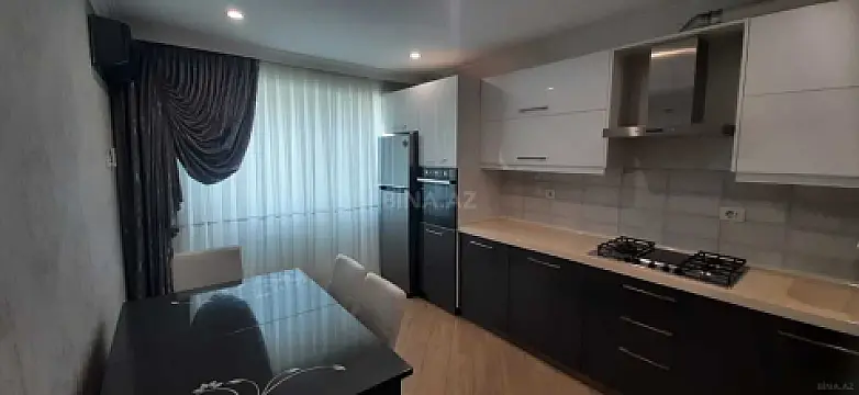 Satılır 3 otaqlı mənzil 82 m²
