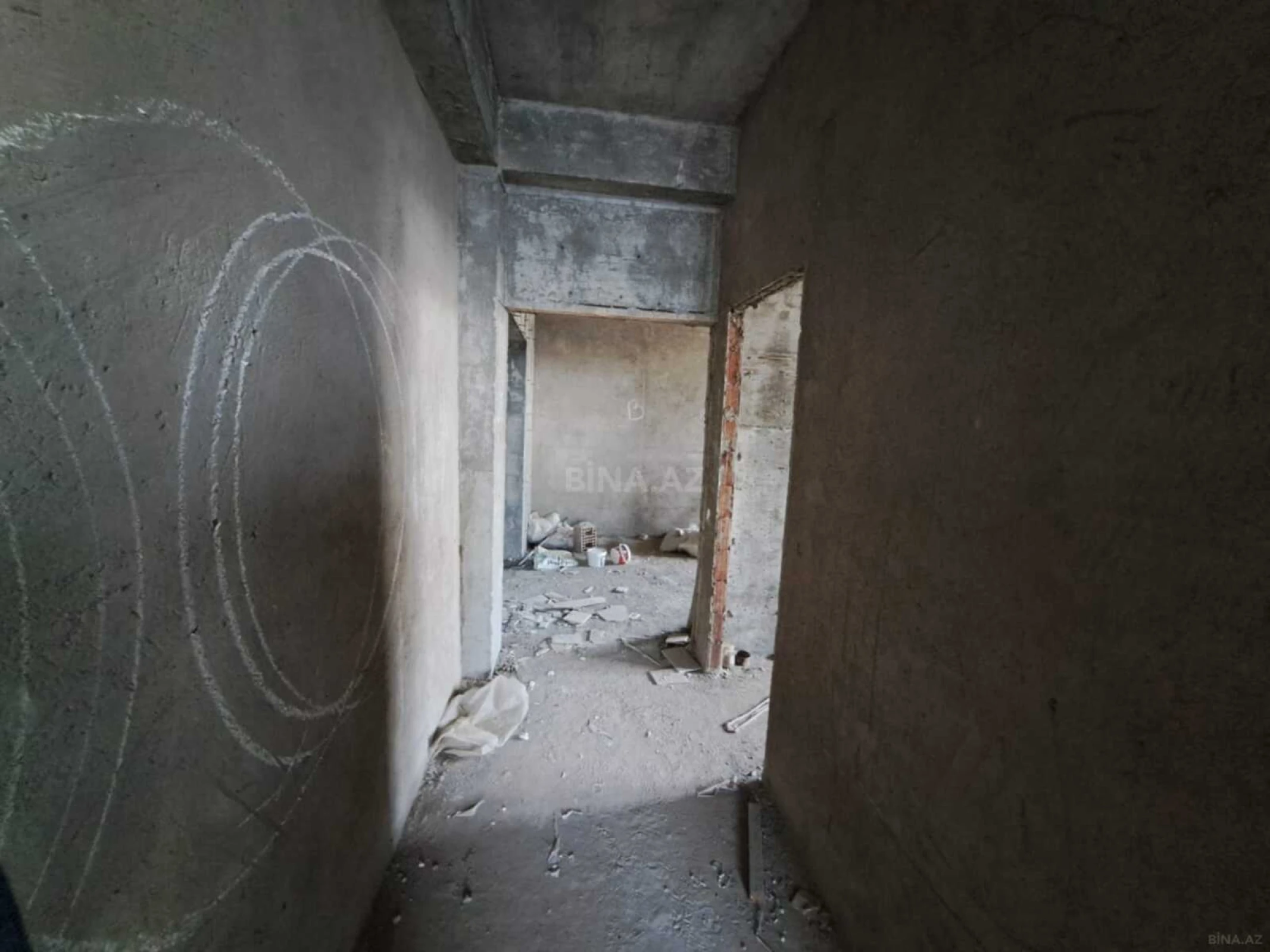 Satılır 3 otaqlı mənzil 112 m²