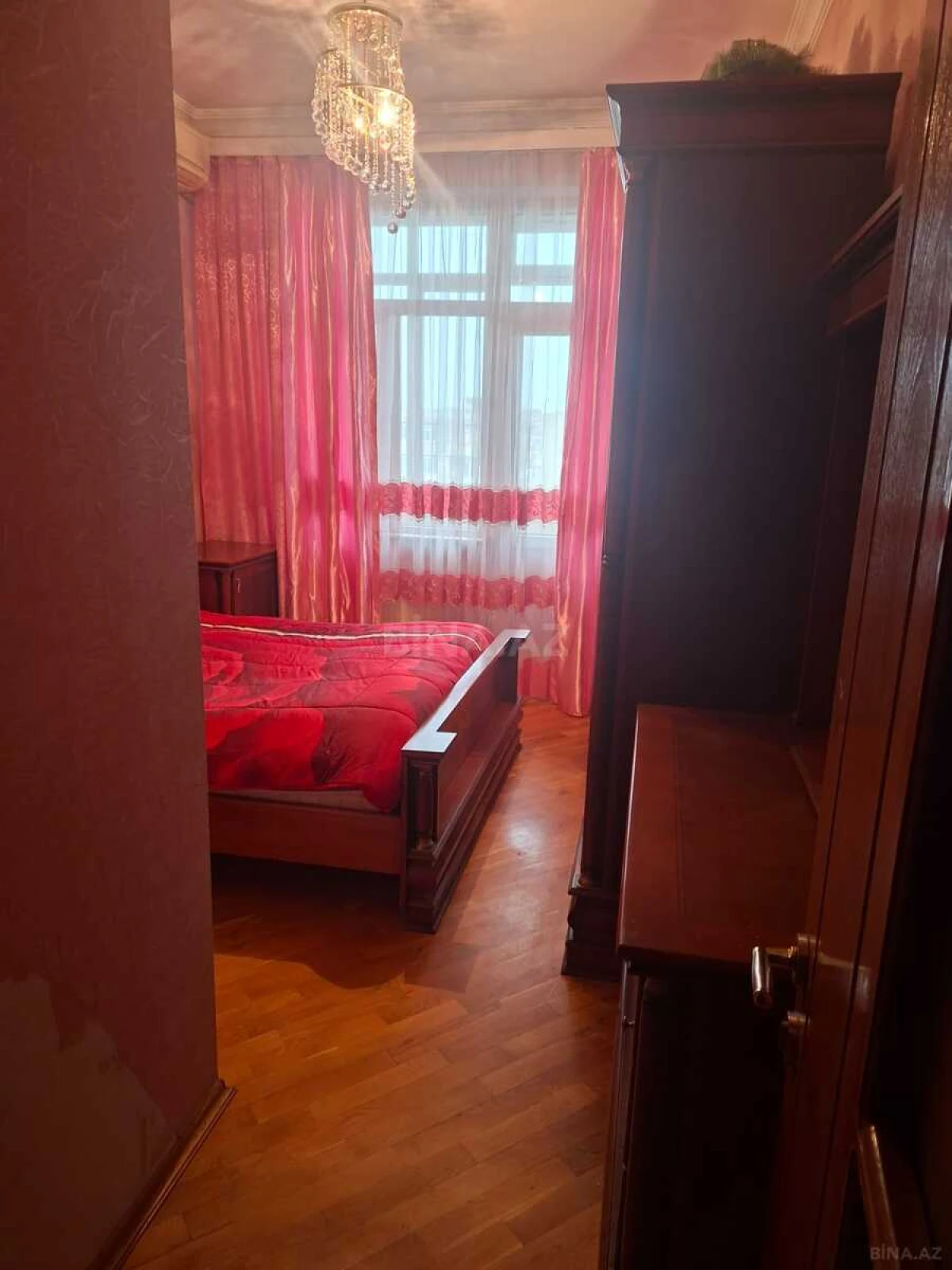 Satılır 3 otaqlı mənzil 90 m²
