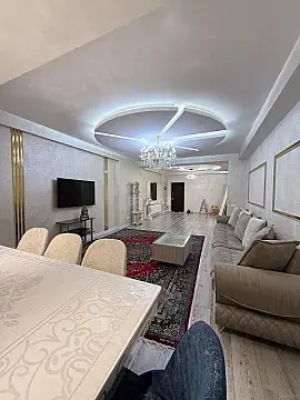 Kirayə verilir 3 otaqlı mənzil 140 m²
