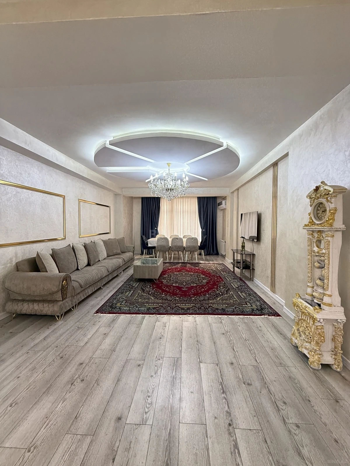 Kirayə verilir 3 otaqlı mənzil 140 m²