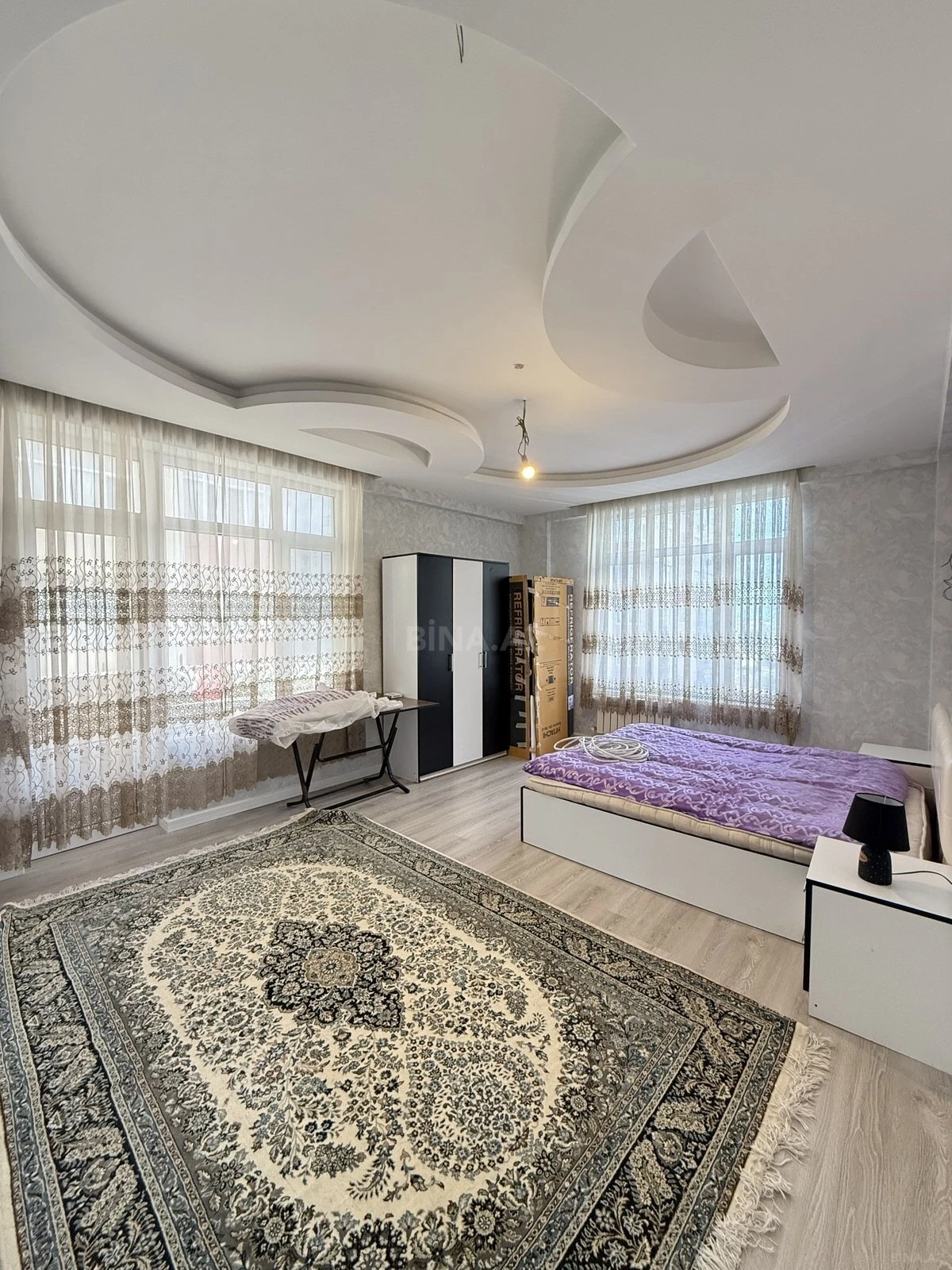 Kirayə verilir 3 otaqlı mənzil 140 m²