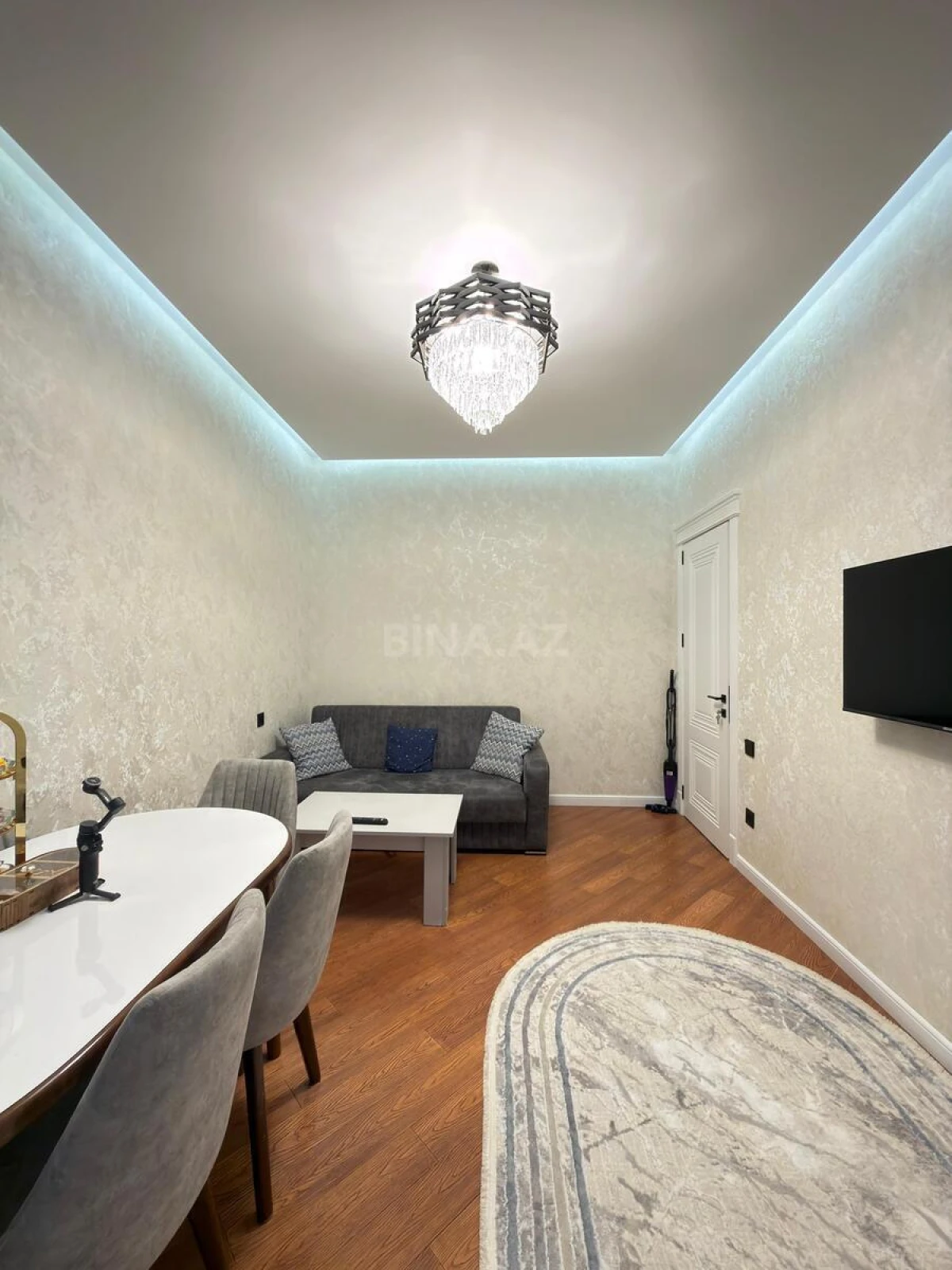 Satılır 2 otaqlı mənzil 54 m²