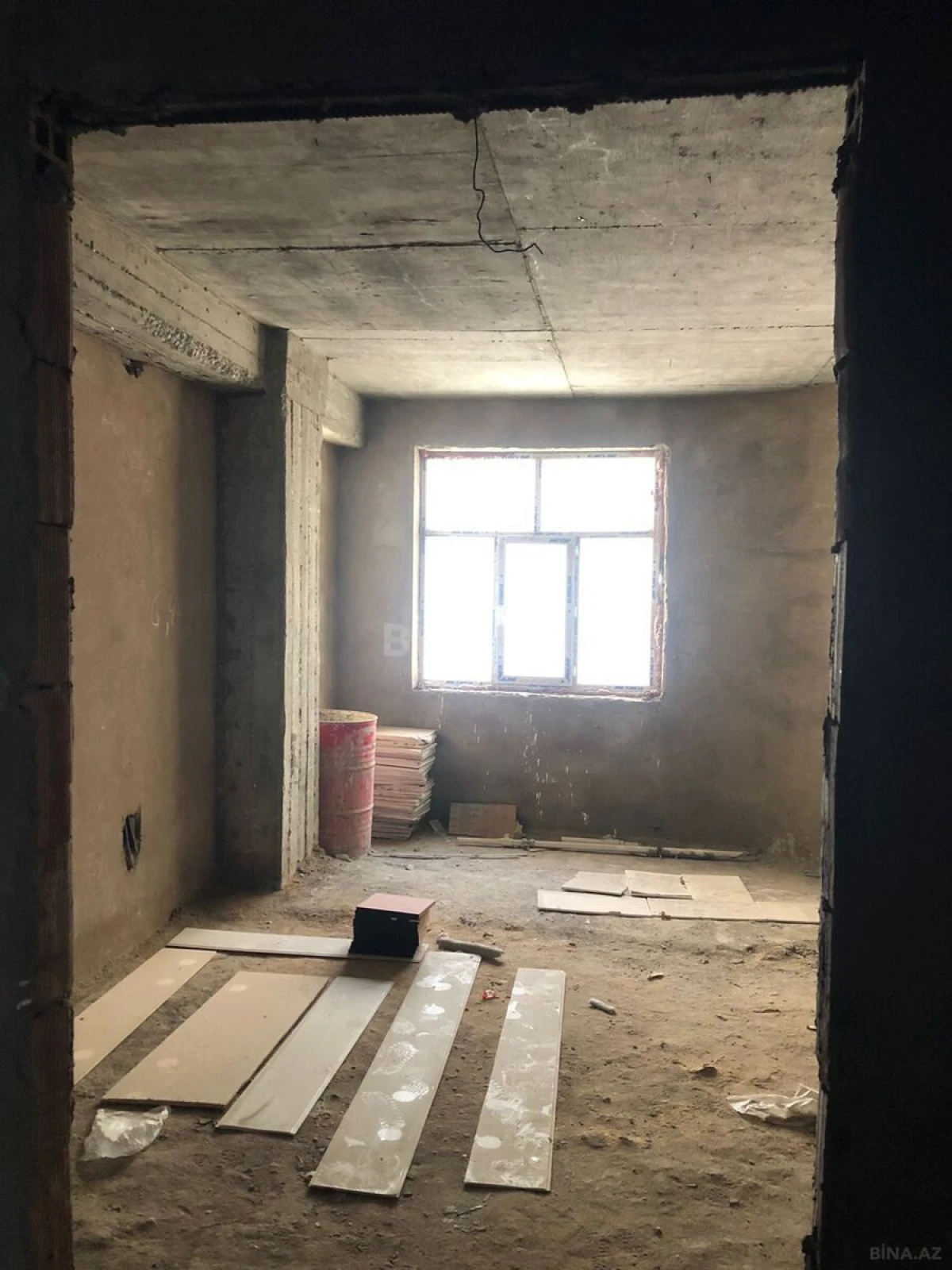 Satılır 3 otaqlı mənzil 125 m²