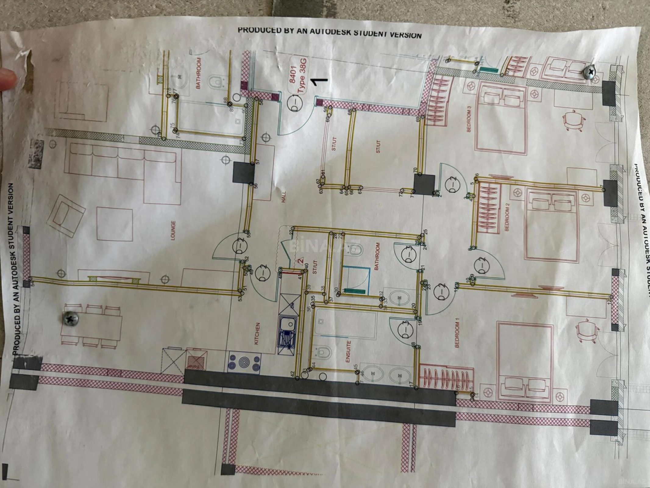 Satılır 4 otaqlı mənzil 148 m²