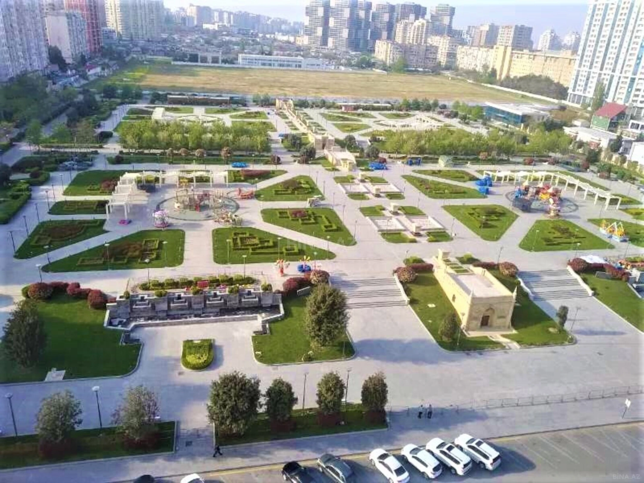 Satılır 3 otaqlı mənzil 96 m²