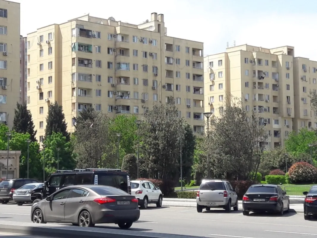 Satılır 3 otaqlı mənzil 96 m²