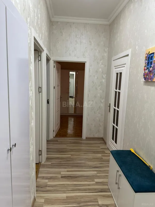 Satılır 2 otaqlı mənzil 72 m²