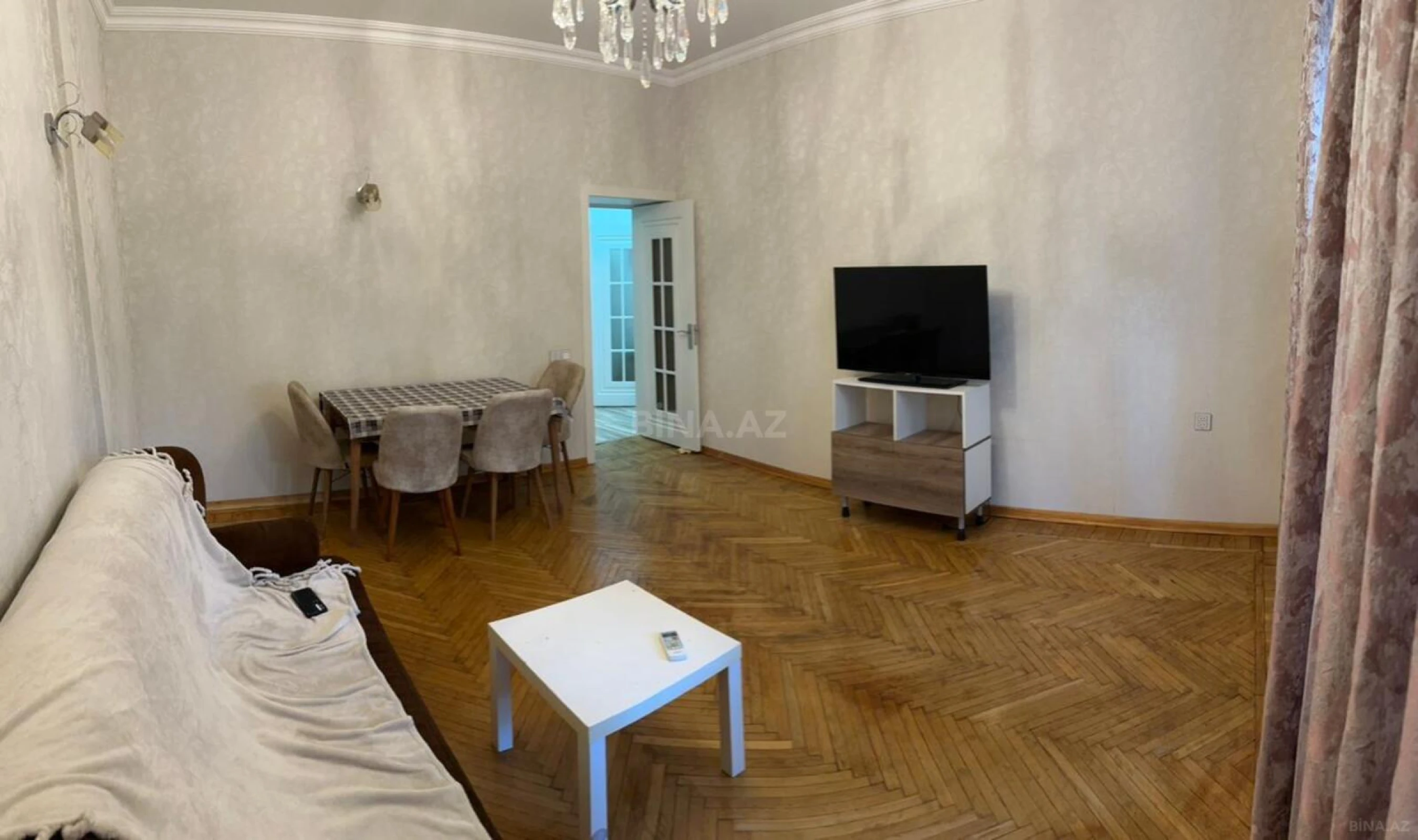 Satılır 2 otaqlı mənzil 72 m²