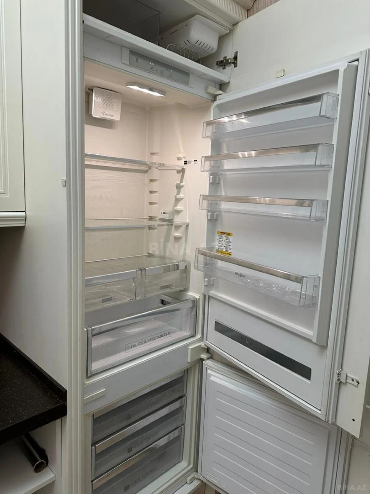 Satılır 2 otaqlı mənzil 72 m²