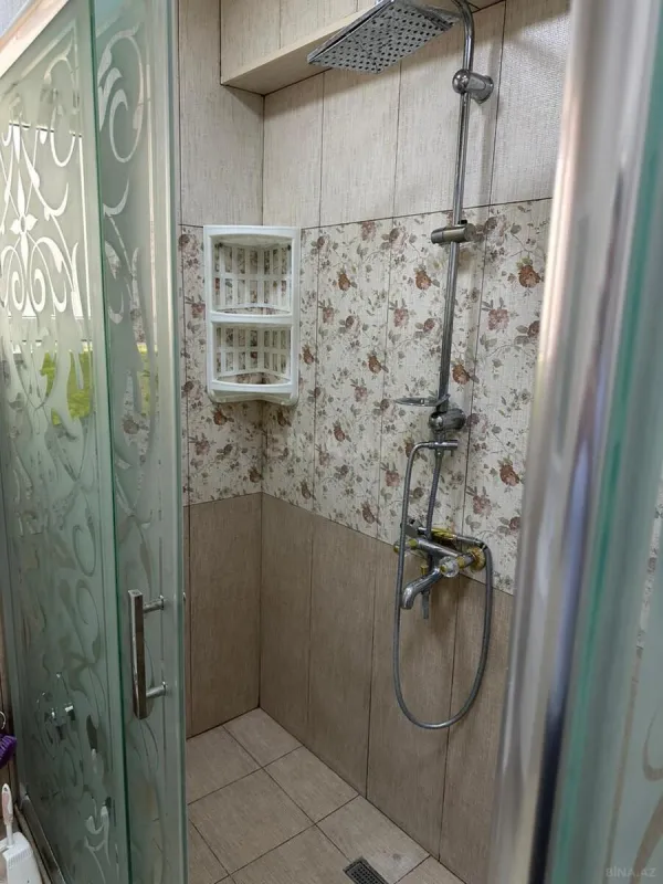 Satılır 2 otaqlı mənzil 72 m²