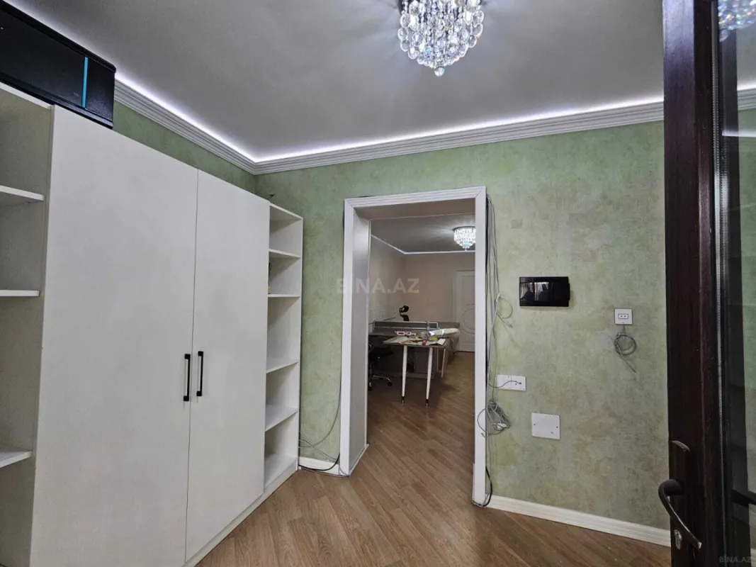 Kirayə verilir 4 otaqlı ofis 80 m²