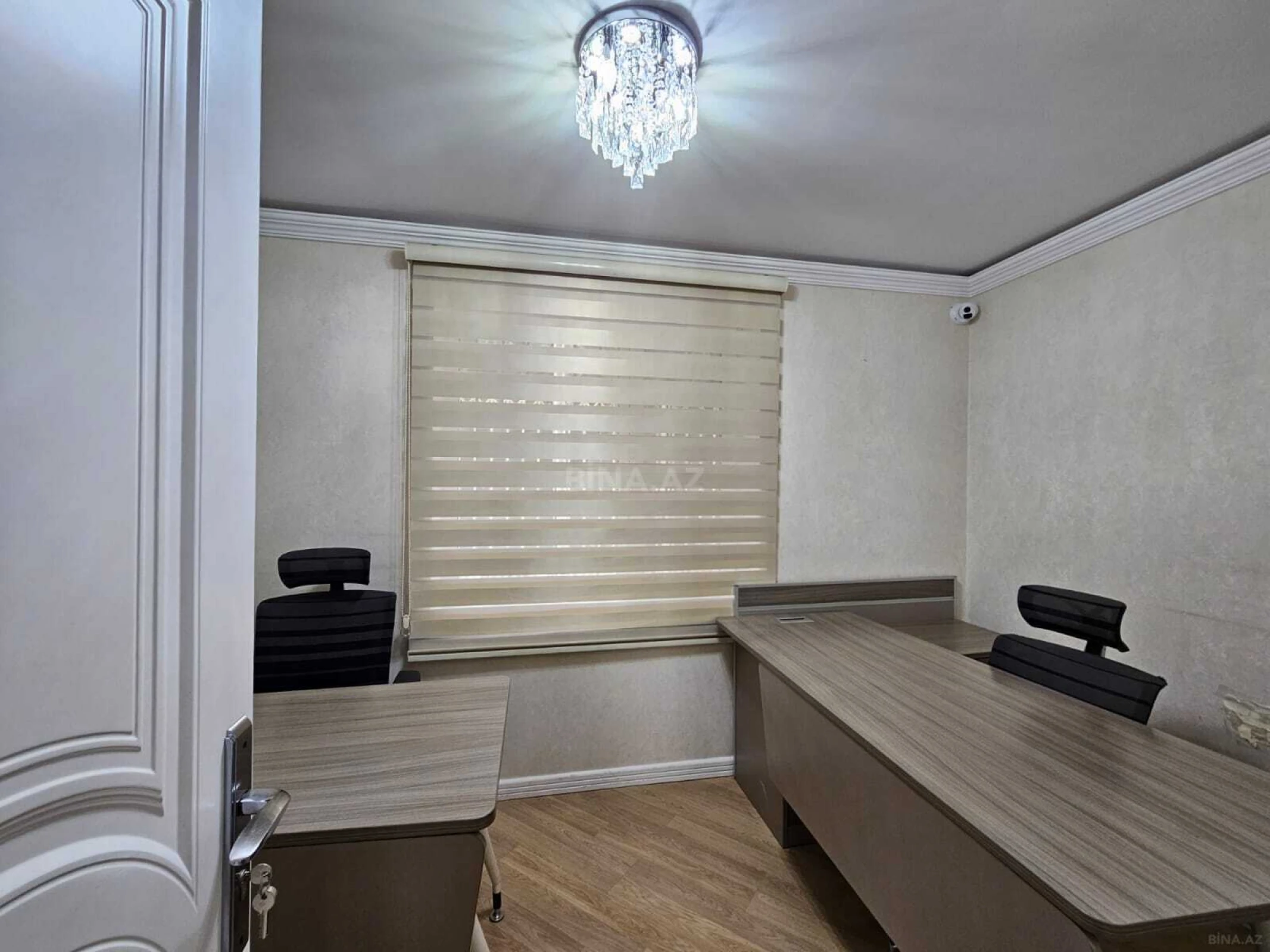 Kirayə verilir 4 otaqlı ofis 80 m²