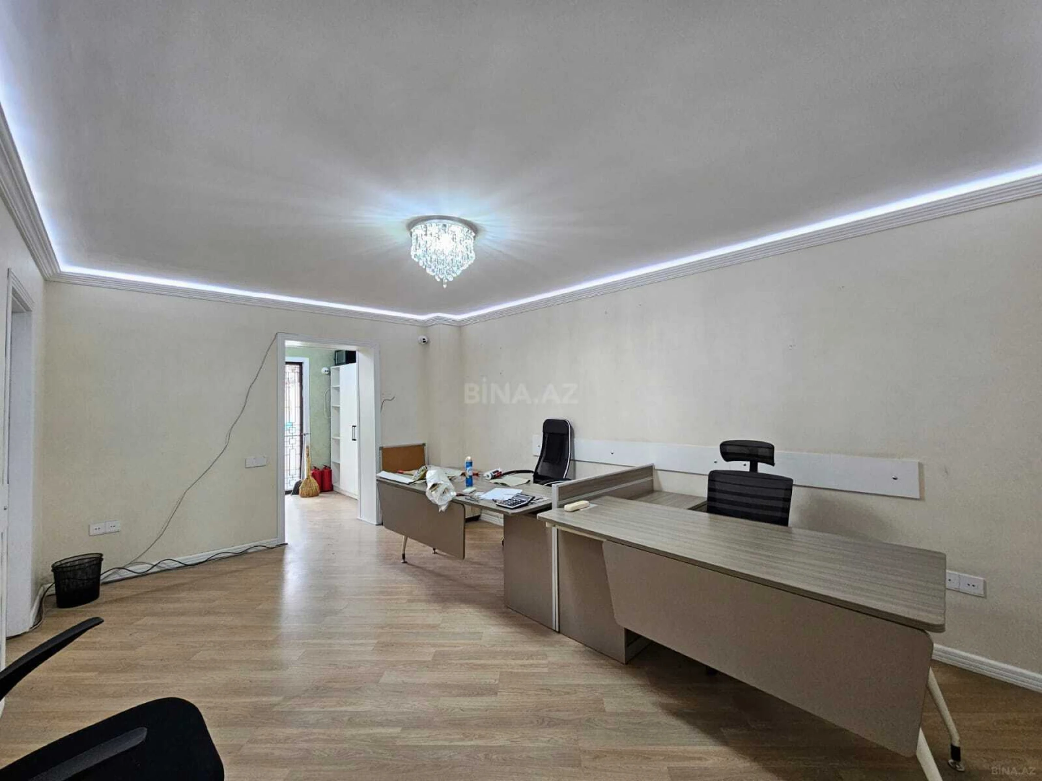 Kirayə verilir 4 otaqlı ofis 80 m²