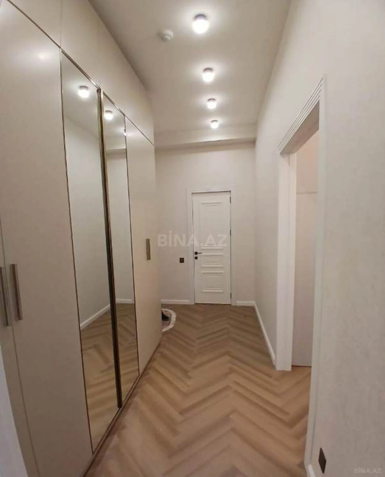 Satılır 3 otaqlı mənzil 75 m²