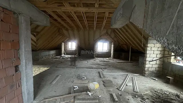 Satılır həyət evi 440 m²