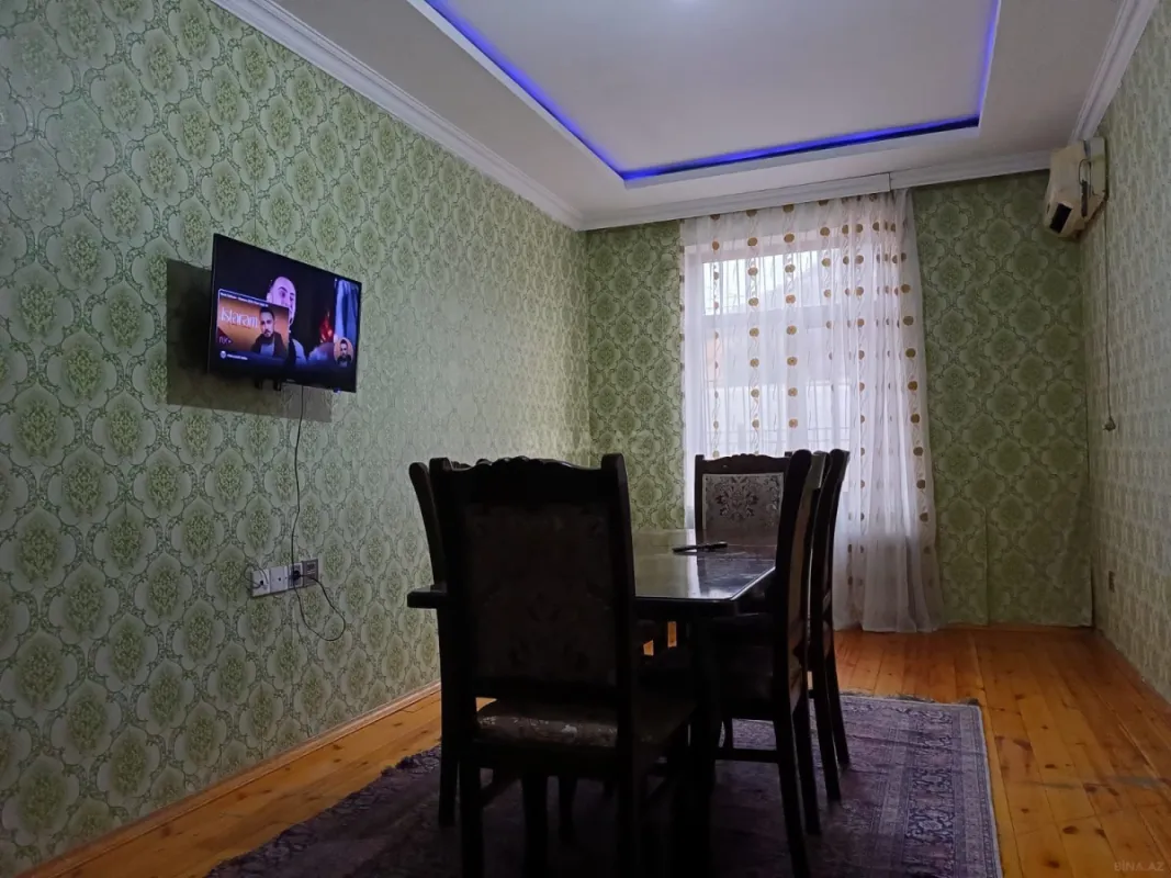 Kirayə verilir 2 otaqlı mənzil 75 m²
