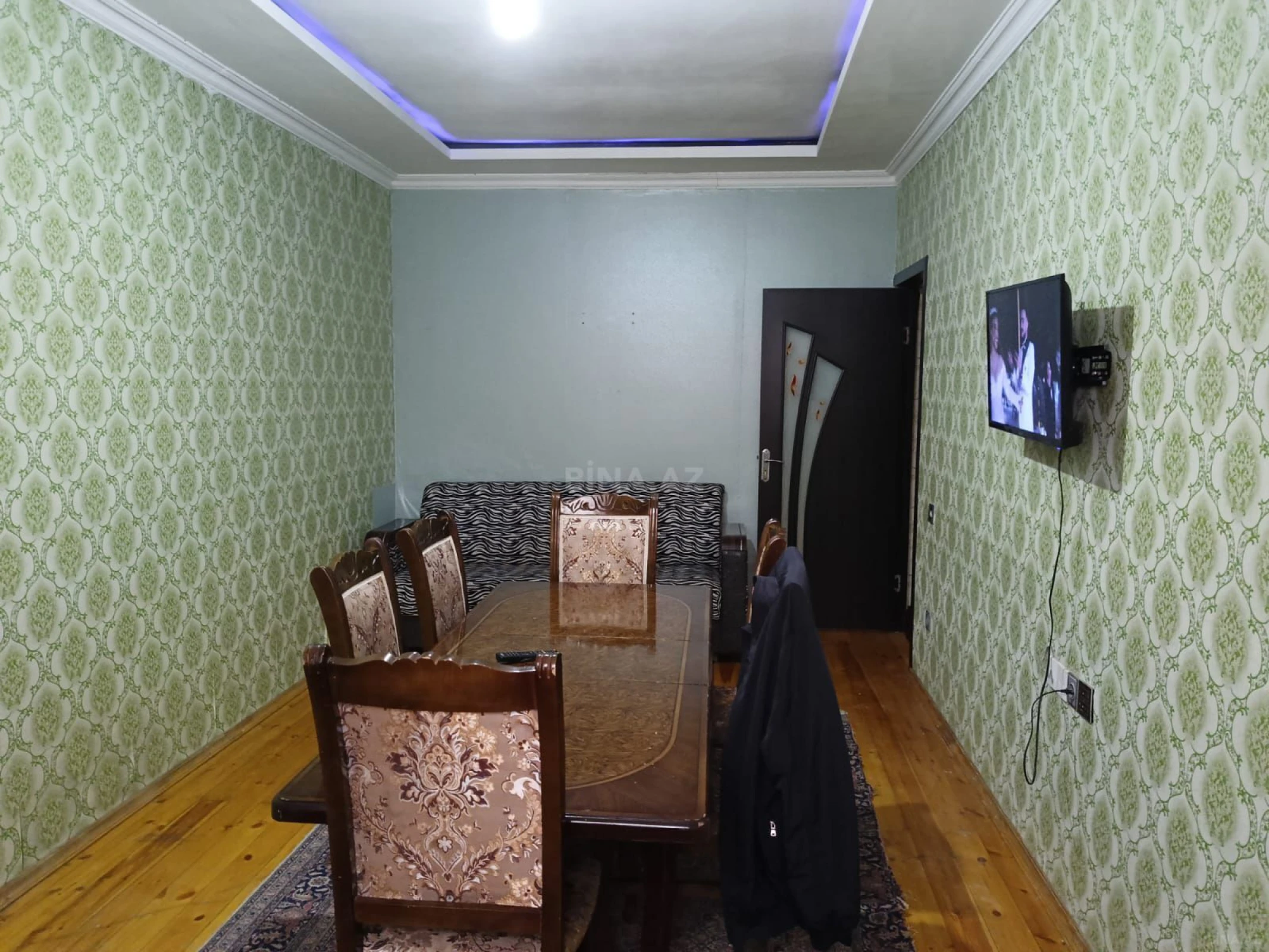 Kirayə verilir 2 otaqlı mənzil 75 m²