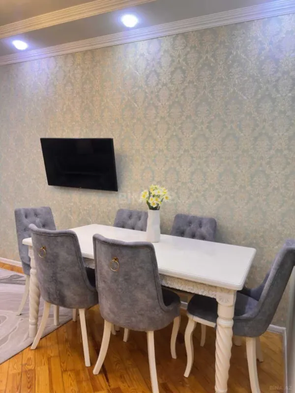 Satılır 2 otaqlı mənzil 77.8 m²
