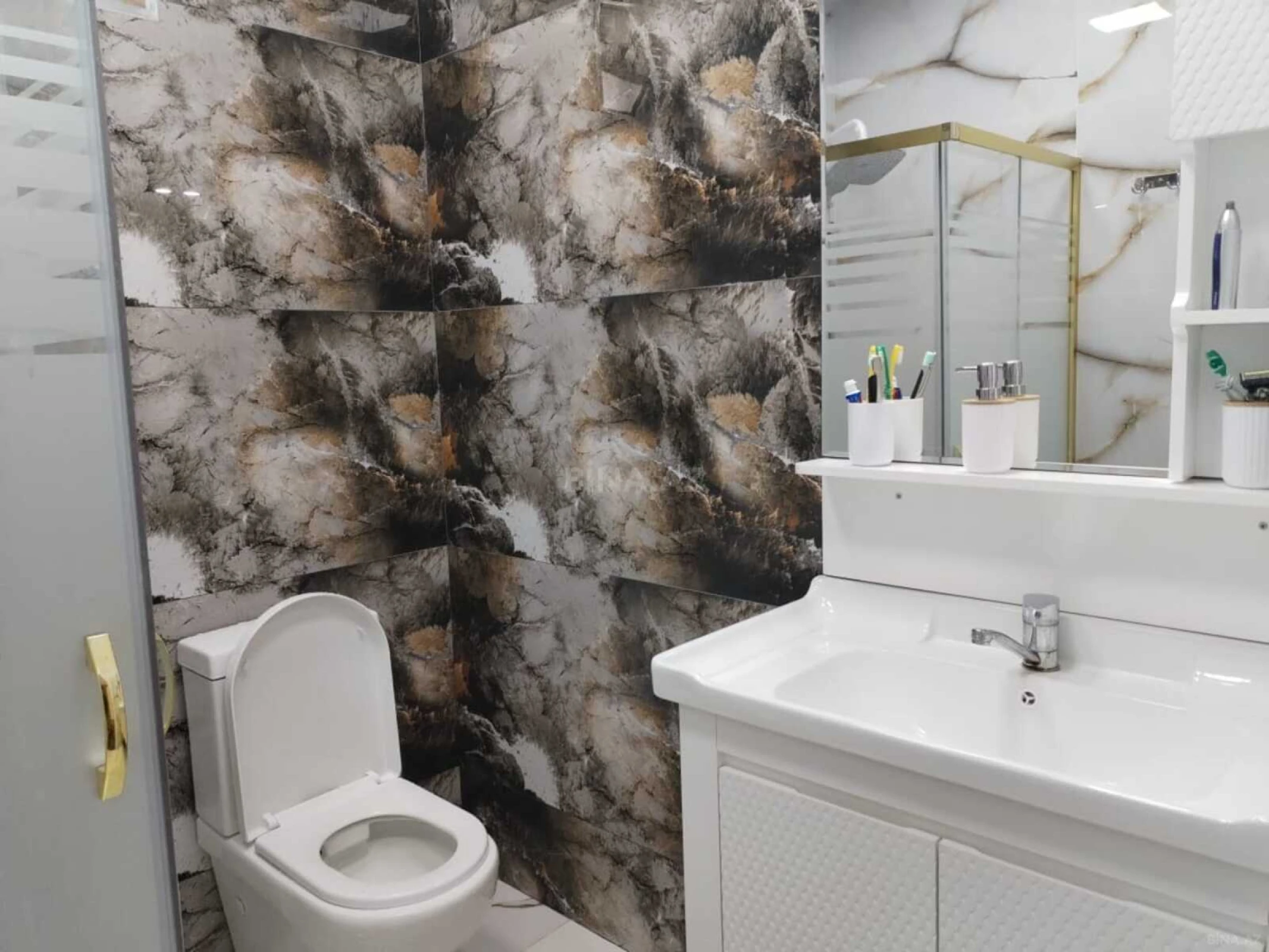 Kirayə verilir 4 otaqlı həyət evi 180 m²