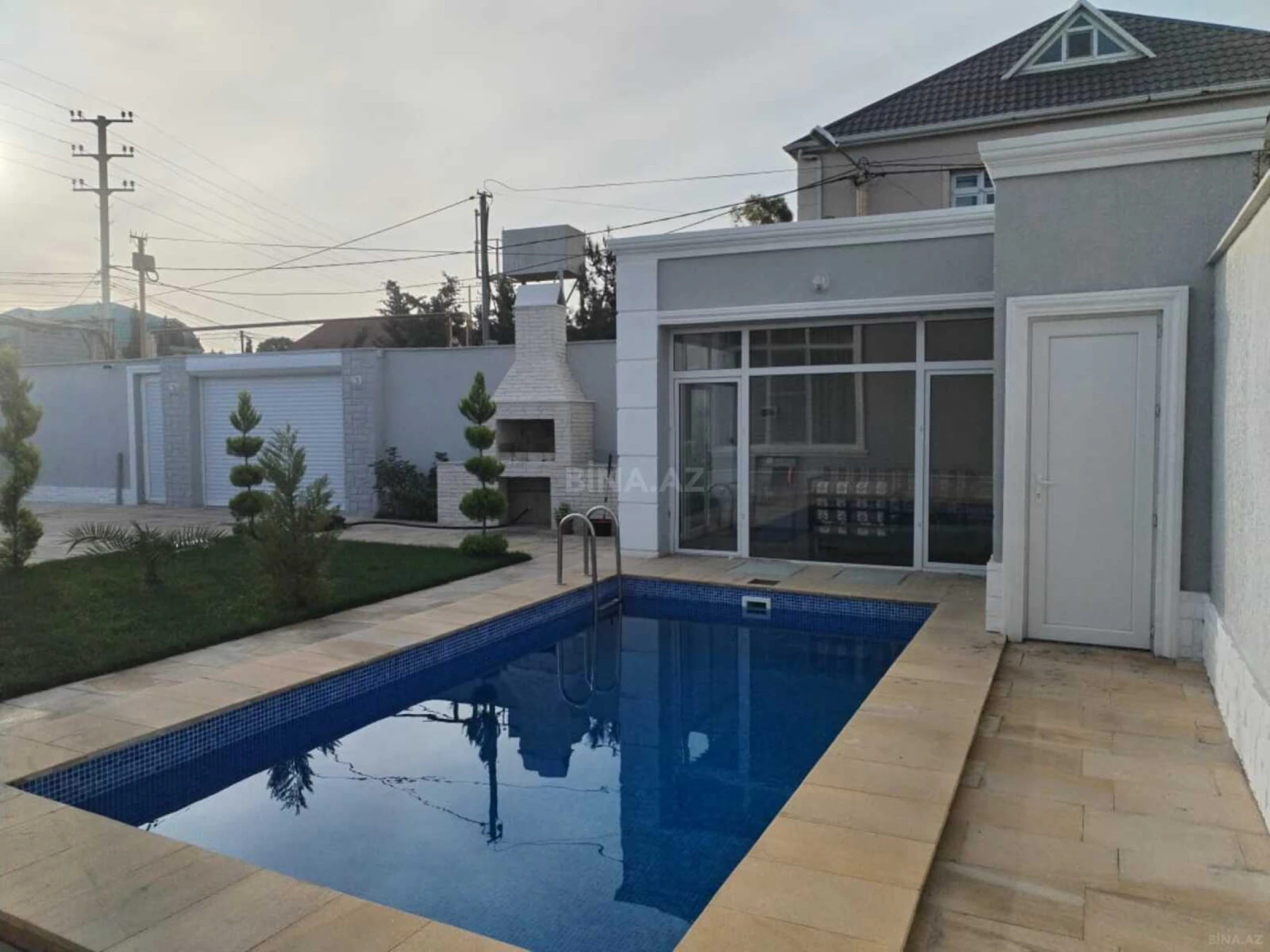 Kirayə verilir 4 otaqlı həyət evi 180 m²