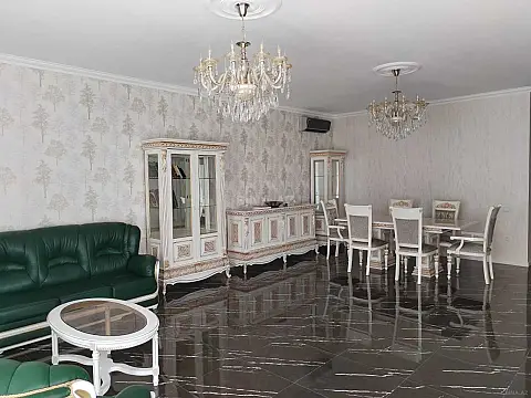 Kirayə verilir 4 otaqlı həyət evi 180 m²