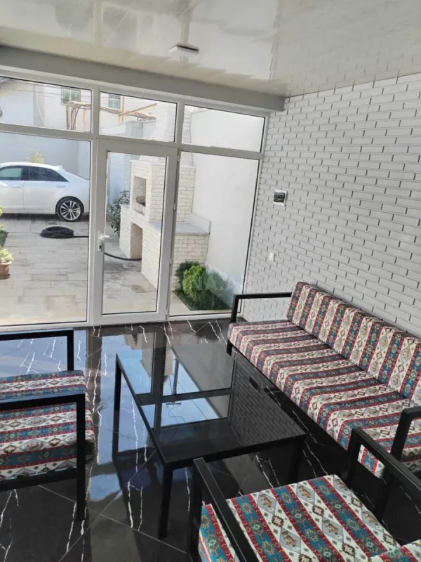 Kirayə verilir 4 otaqlı həyət evi 180 m²