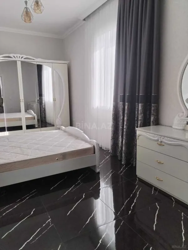 Kirayə verilir 4 otaqlı həyət evi 180 m²