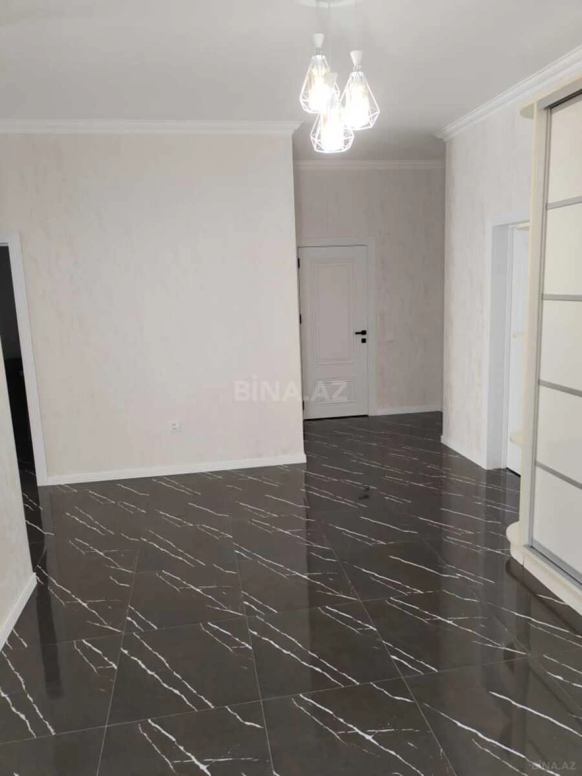 Kirayə verilir 4 otaqlı həyət evi 180 m²