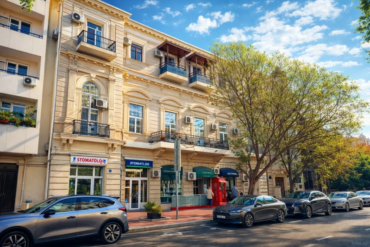 Satılır 4 otaqlı mənzil 120 m²