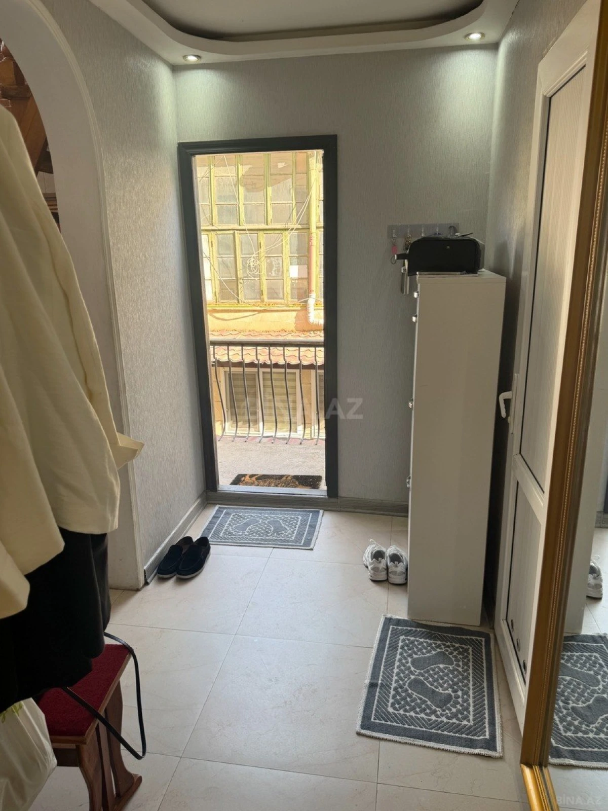Satılır 4 otaqlı mənzil 120 m²