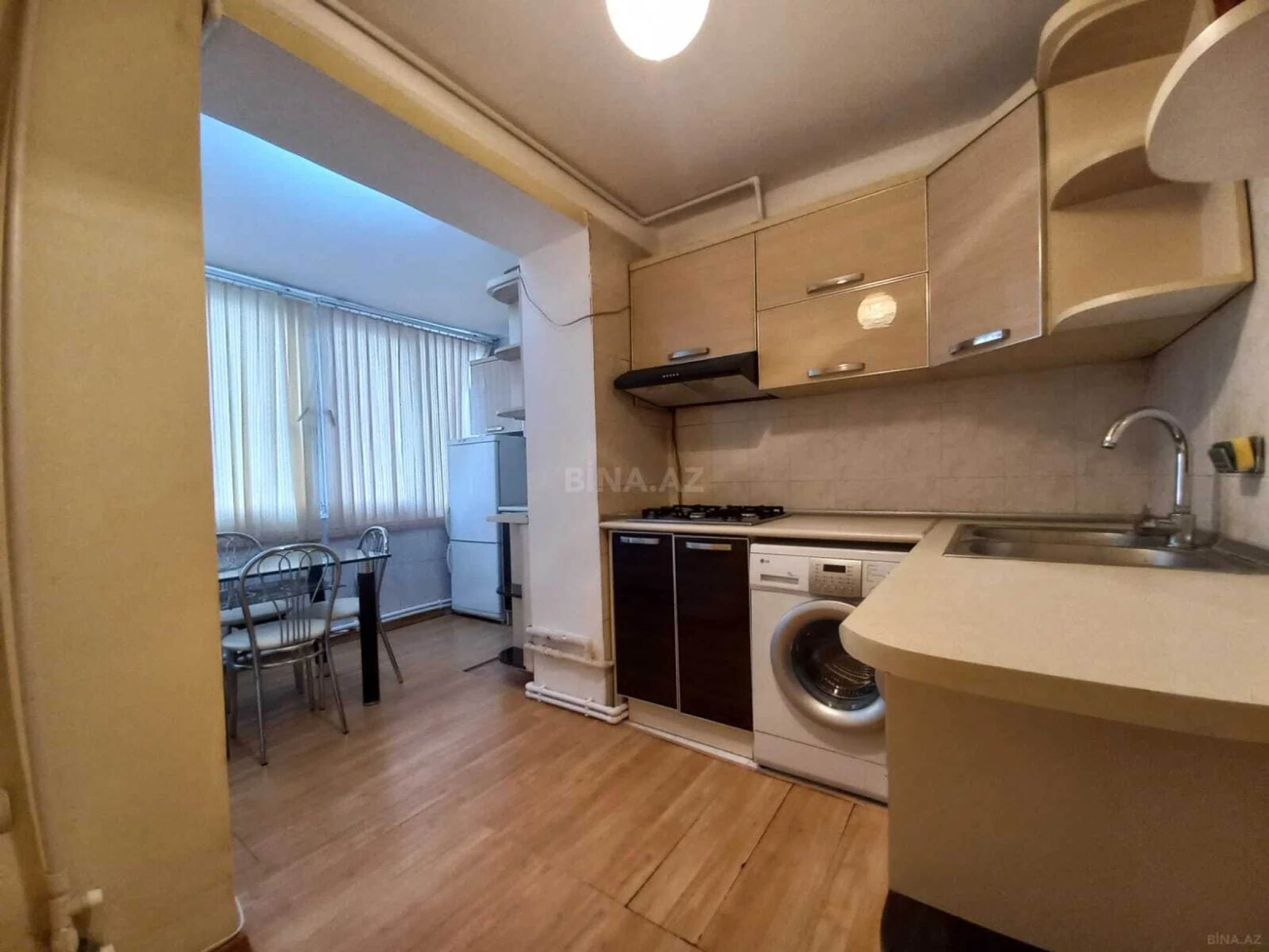Kirayə verilir 2 otaqlı mənzil 65 m²