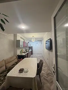 Satılır 4 otaqlı mənzil 148 m²