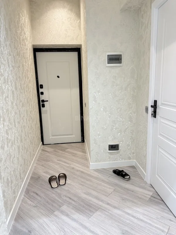 Satılır 2 otaqlı mənzil 95 m²