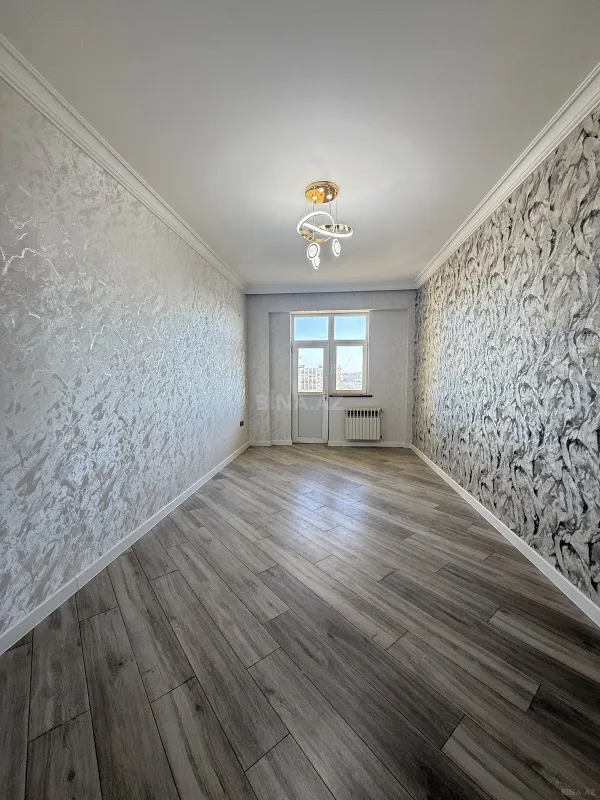 Satılır 2 otaqlı mənzil 95 m²